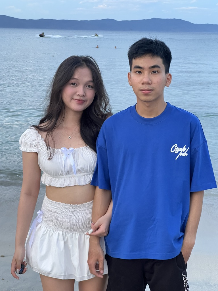 Tròn 1 năm